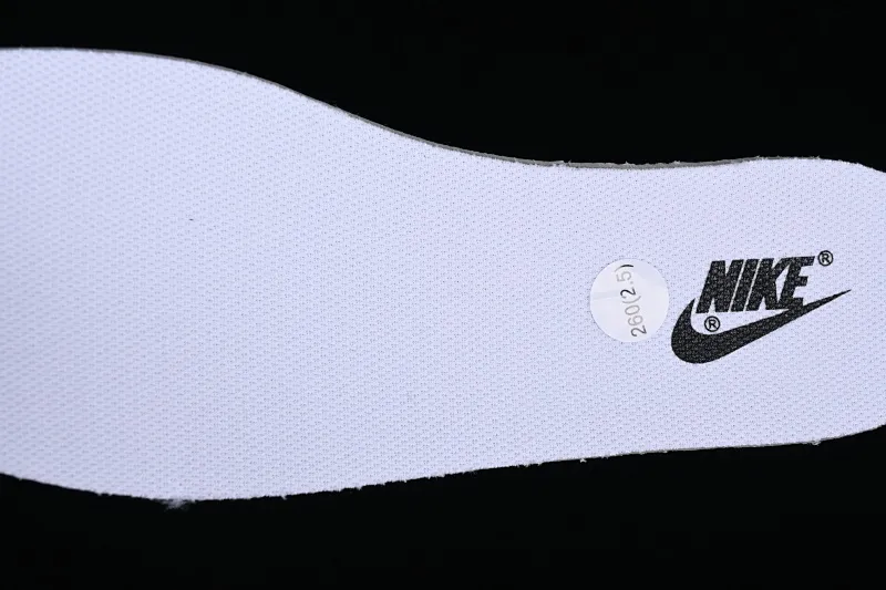 All Categories Nk SB Dunk Series Nk SB Dunk Low Low-top sneakers Nk SB Dunk Low Strap white and gray SB low-top sports and leisure sneakers DD1503-101